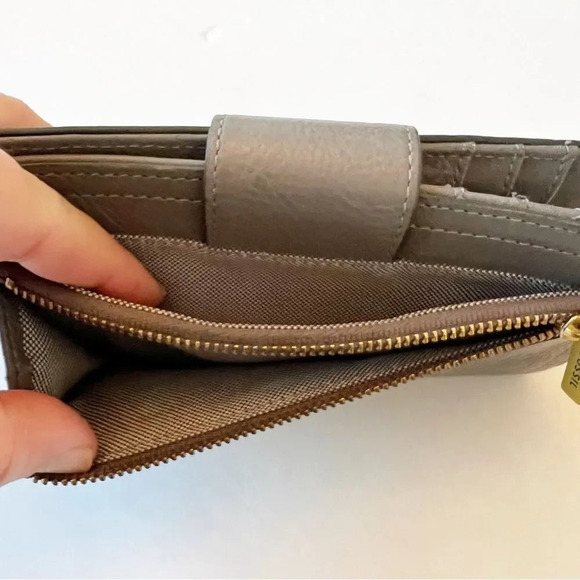 Fossil Logan Gray Leather‎ Wallet Goldtone Hardware - Picture 6 of 8